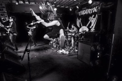 Новое видео Unearth