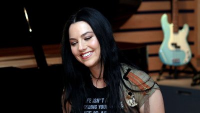 Вокалистка Evanescence перепела песню Led Zeppelin