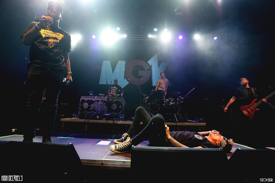Фотоотчет с концерта Machine Gun Kelly (2015.11.10 - Москва - Yotaspace)